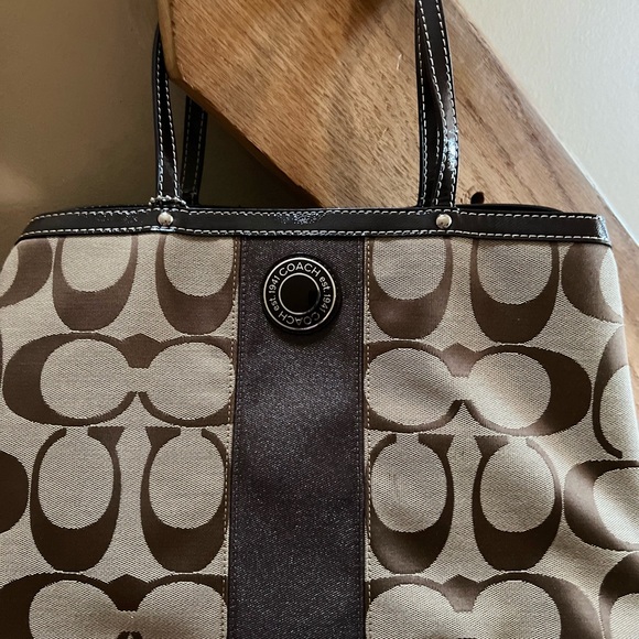 Coach Satchel EUC Authentic - Picture 2 of 8